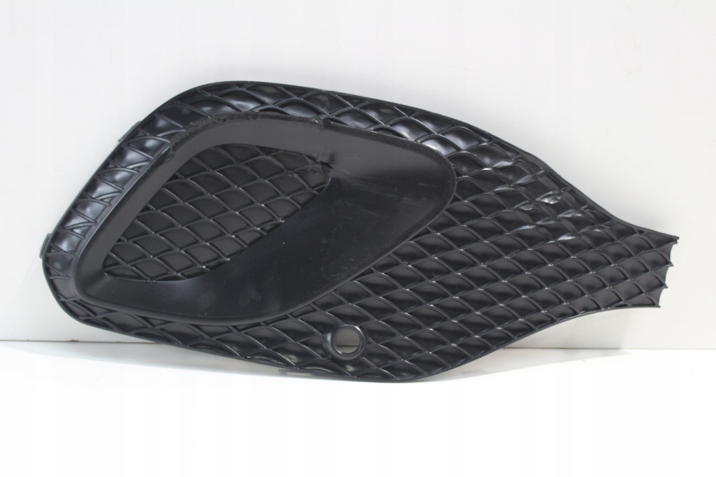 фото №1, Решётка правая бампер перед mercedes gla 247 w247 a2478850804