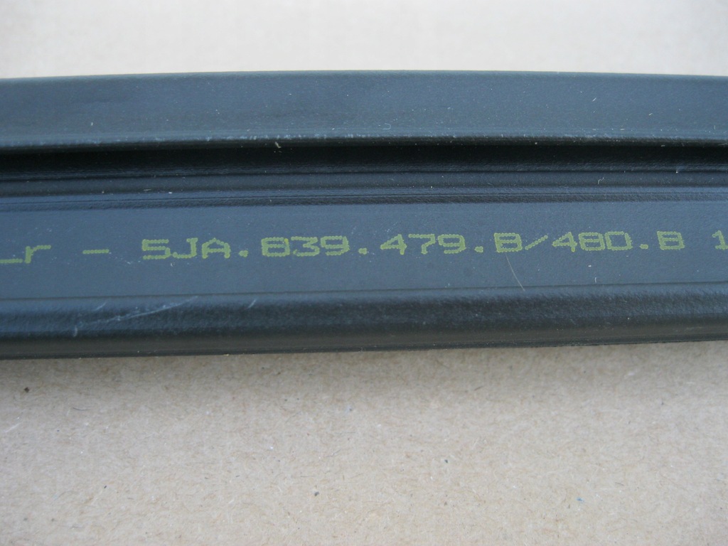 фото №3, Молдинг ліва ущільнювач двері задня skoda rapid 12-