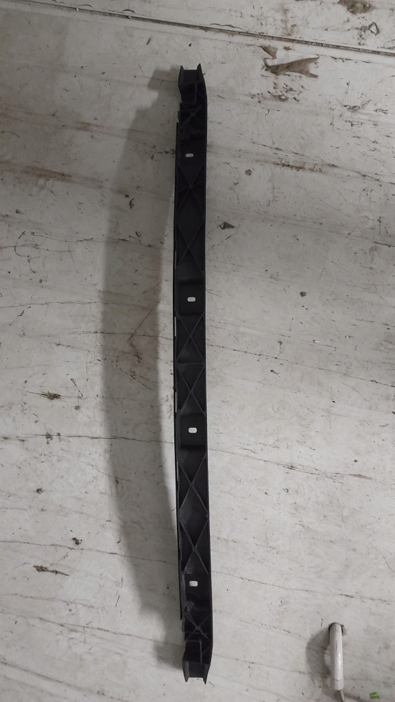 фото №1, A6 c7 4g напрямна бампера задня 4g5807458