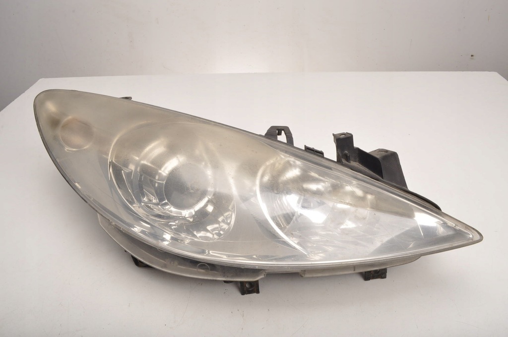 фото №1, Peugeot 307 lift лампа правая передняя europa