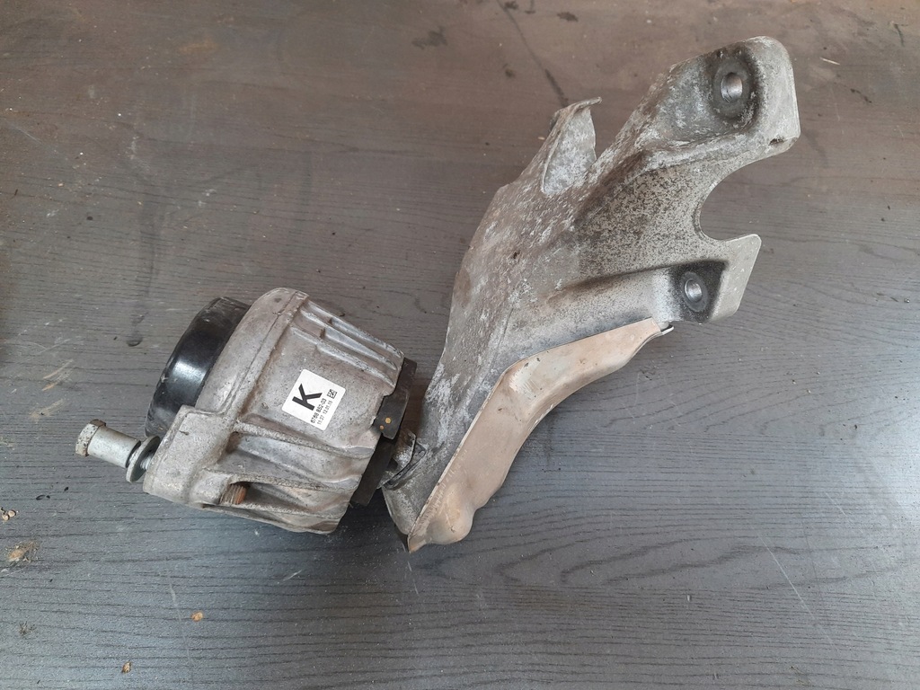 фото №5, Bmw x1 e84 2.0 20i кронштейн подушка двигуна права