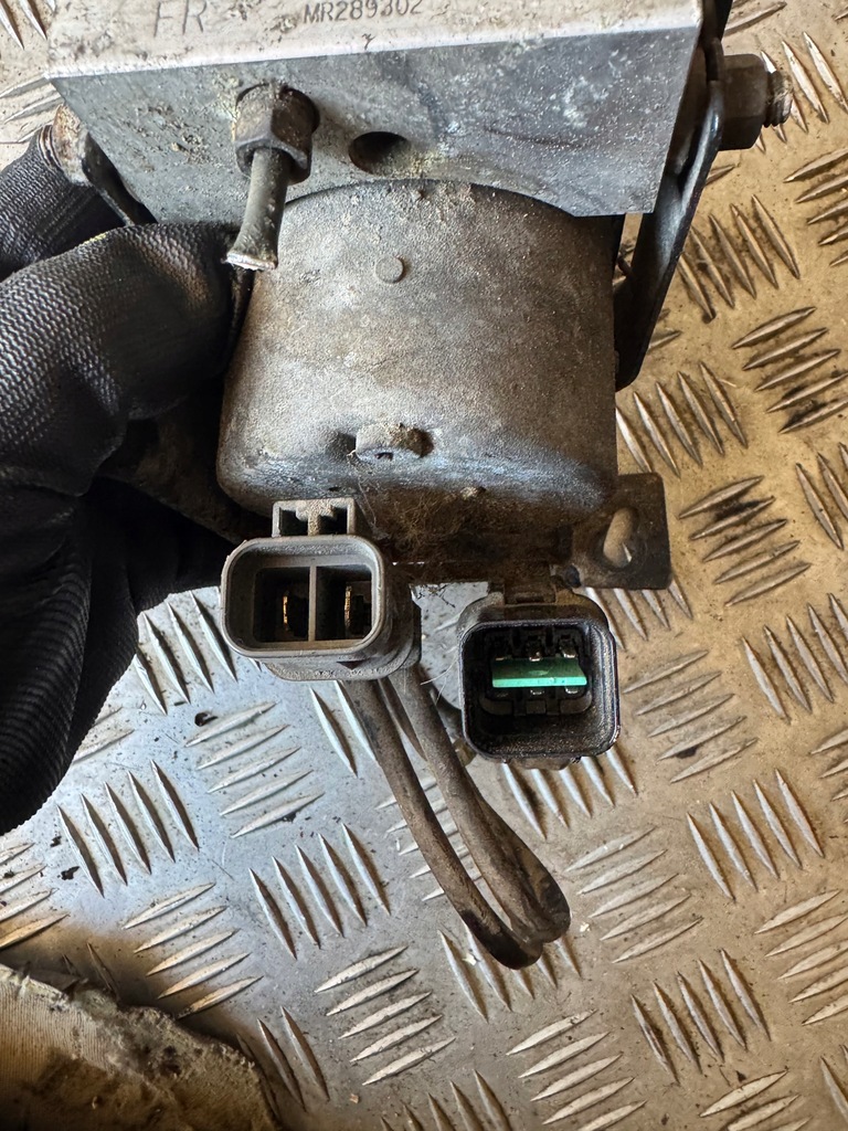 фото №9, Насос abs mr289302 mitsubishi pajero ii 2 91-99r.