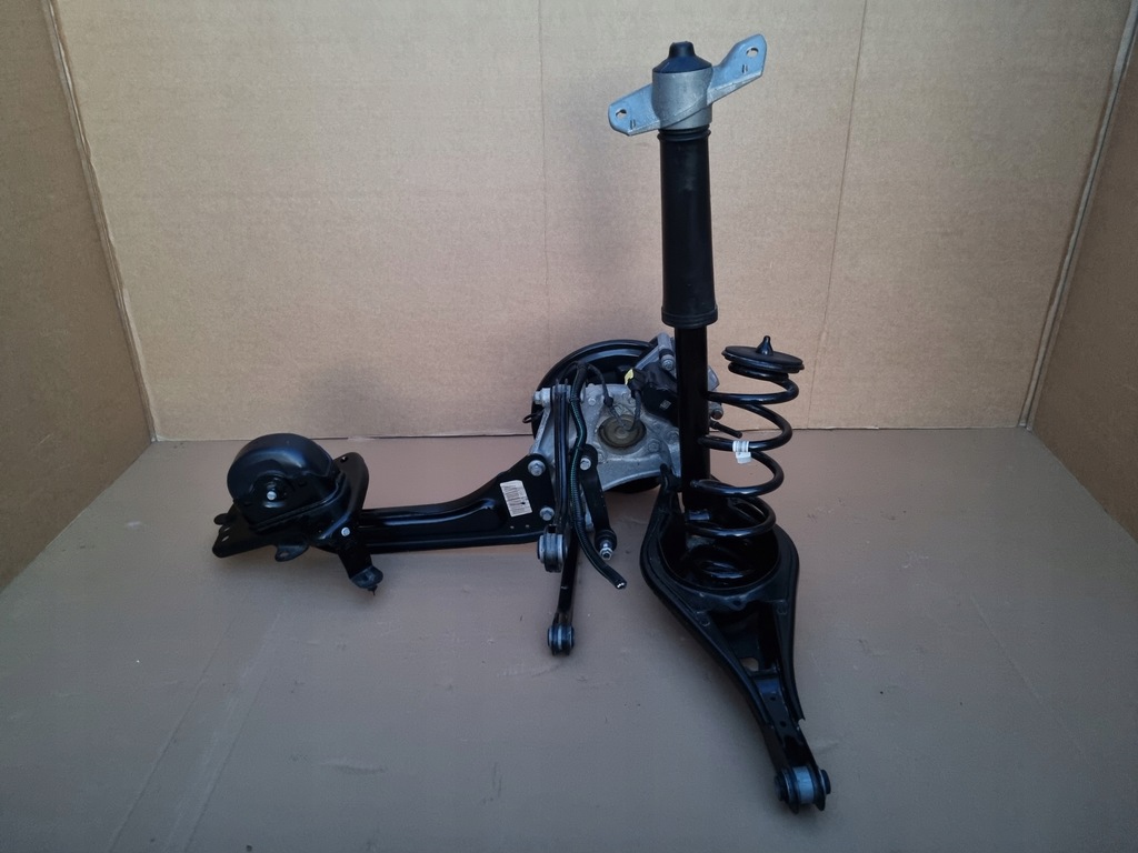 фото №7, Volvo xc40 правий задня важіль амортизатор поворотний кулак підвіска праве kpl