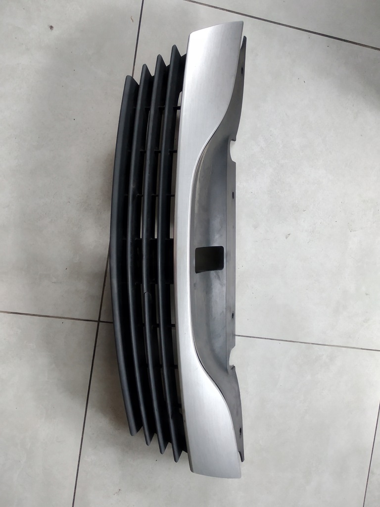 фото №1, Решітка радіатора решітка радіатора renault laguna ii