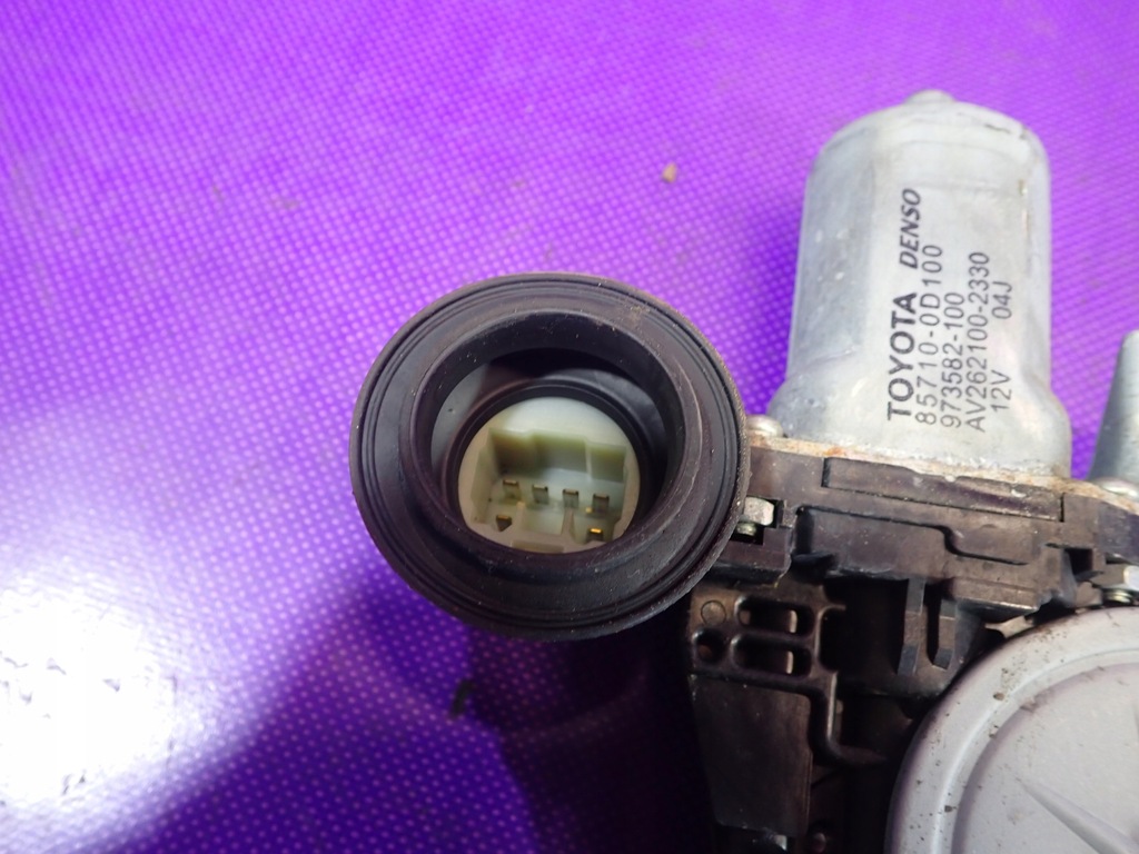 фото №4, Auris i підйомник скло перед правий 85710-0d100