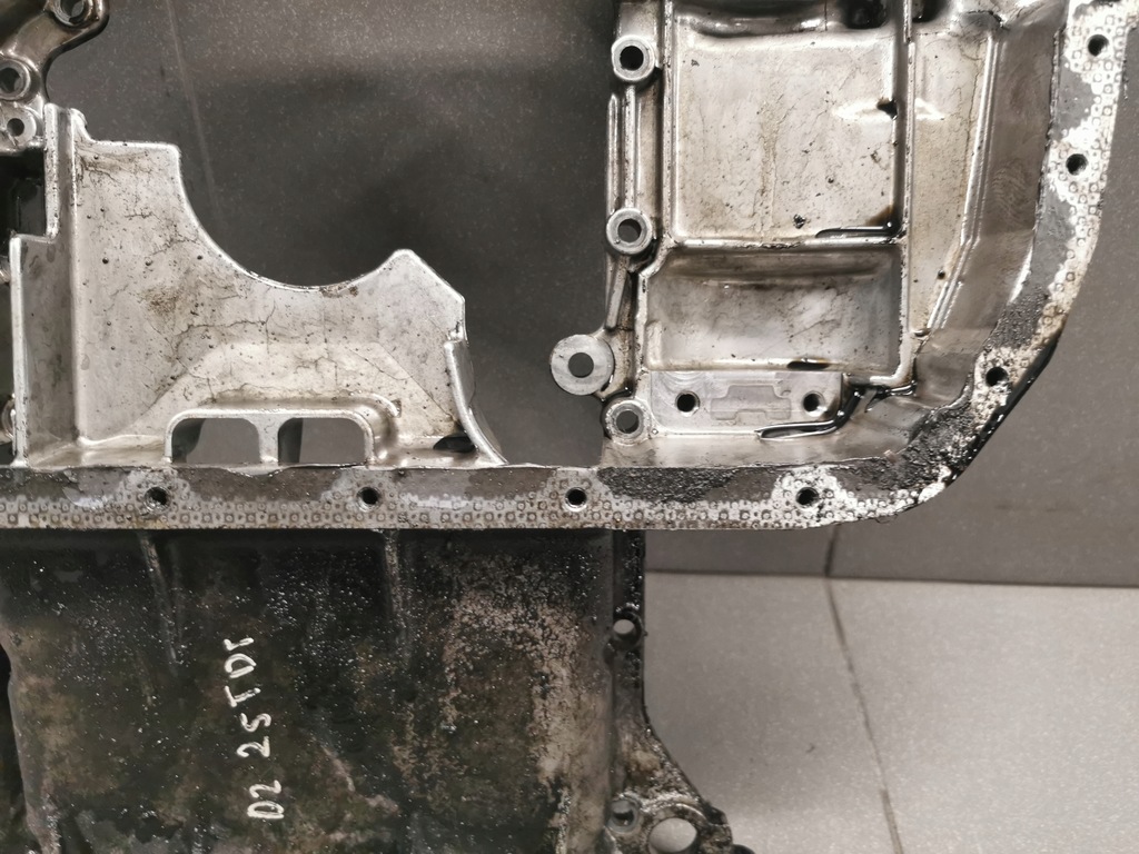 фото №4, Поддон поддон масляная верхний audi a8 d2 2.5 059103608j