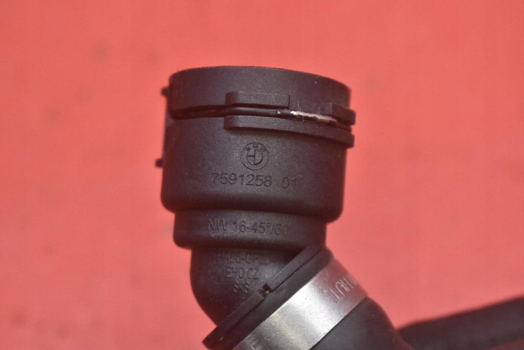 Пабтрубок  шланг трубка воды радиатора 17 12 8 475 132 bmw ix m60 619 km 21-24 Киев