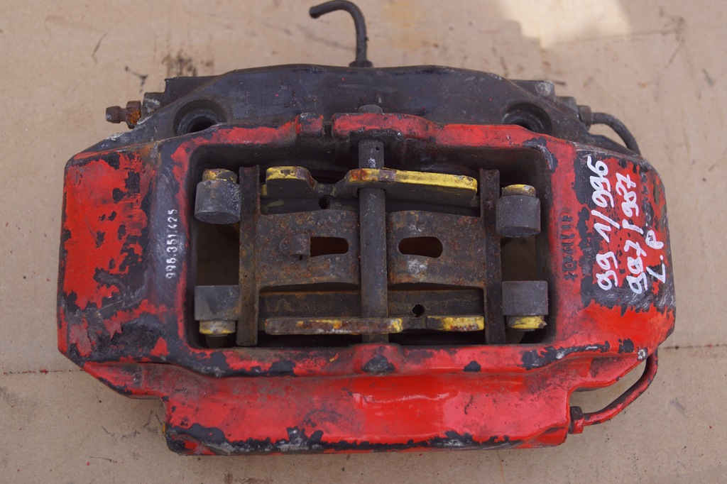 фото №1, Супорт гальмівний лівий перед porsche 911 996