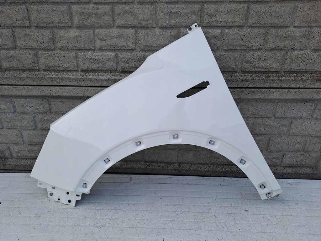 фото №1, Ssangyong tivoli крила лівий передній оригінал