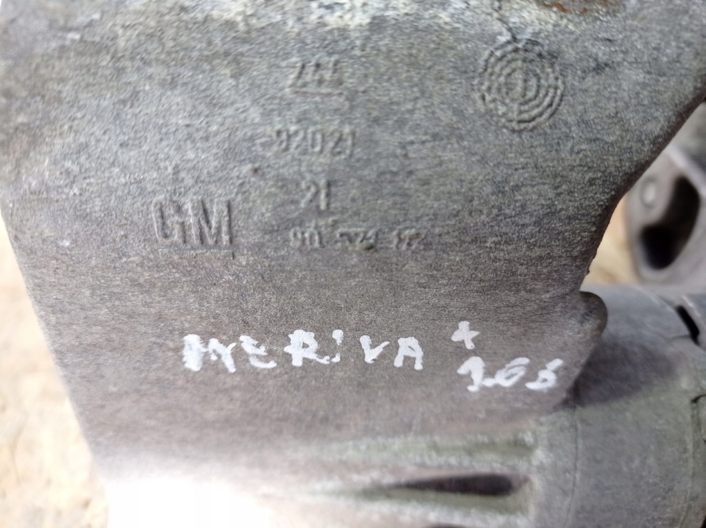 Кронштейн кронштейн кронштейн генератора ролик натяжитель ремень opel meriva a 1.6b Недорого