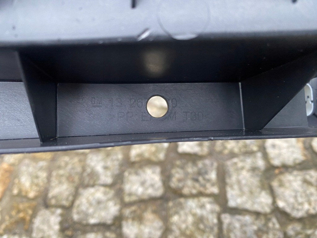 Opel meriva b усилитель pas бампера кронштейн направляющая 13284328 оригинал с Разборки