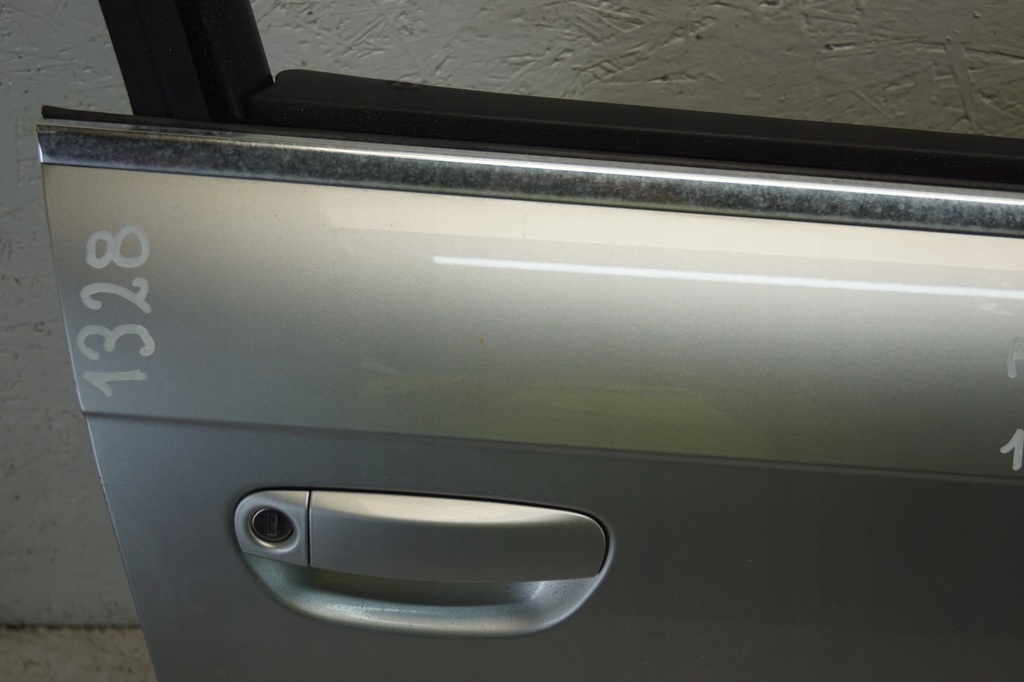 фото №8, Дверь правый перед audi a4 b7