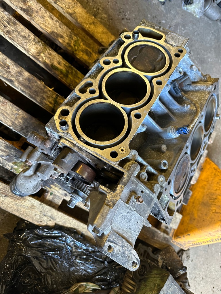 фото №13, Блок двигуна wał поршні j35z8 accord legend 3.5 kb1