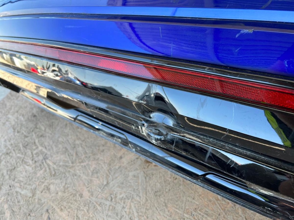 Бампер задній задня vw touareg 3 3 7g0 760 r-line Оригінал