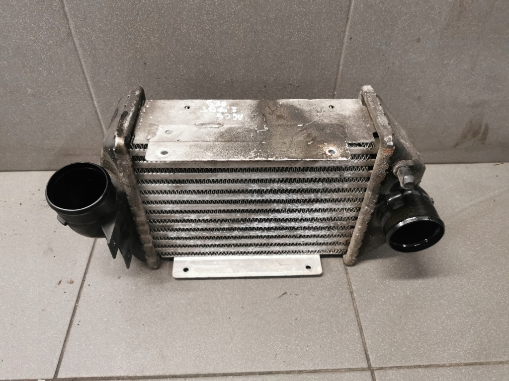 фото №1, Інтеркулер лівий audi a6 c5 2.7 bt 078145805n