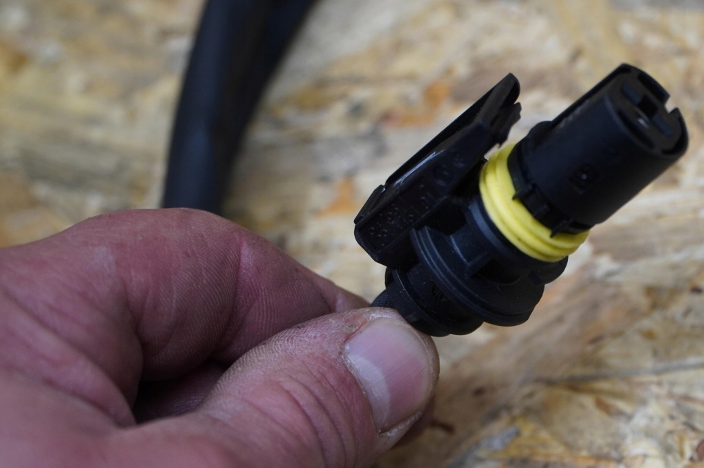 Коробка электропроводка a2225407629 a1675405459 mercedes gle 167 w167 23r 48v Доставка