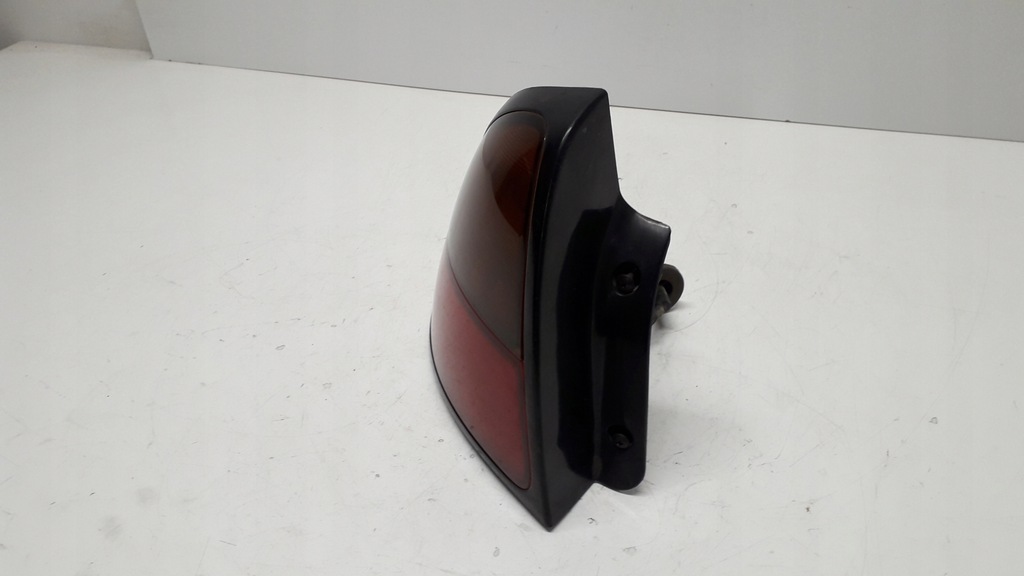 фото №15, Mazda 323c 323 c 94-97 лампа задняя комплектная