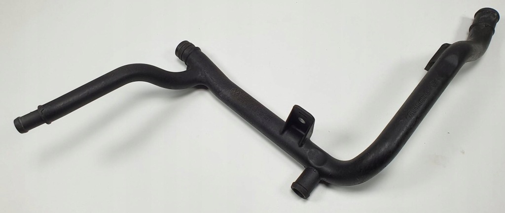 фото №1, Пабтрубок  труба воды vw golf vi 2.0 tdi 03l121065h