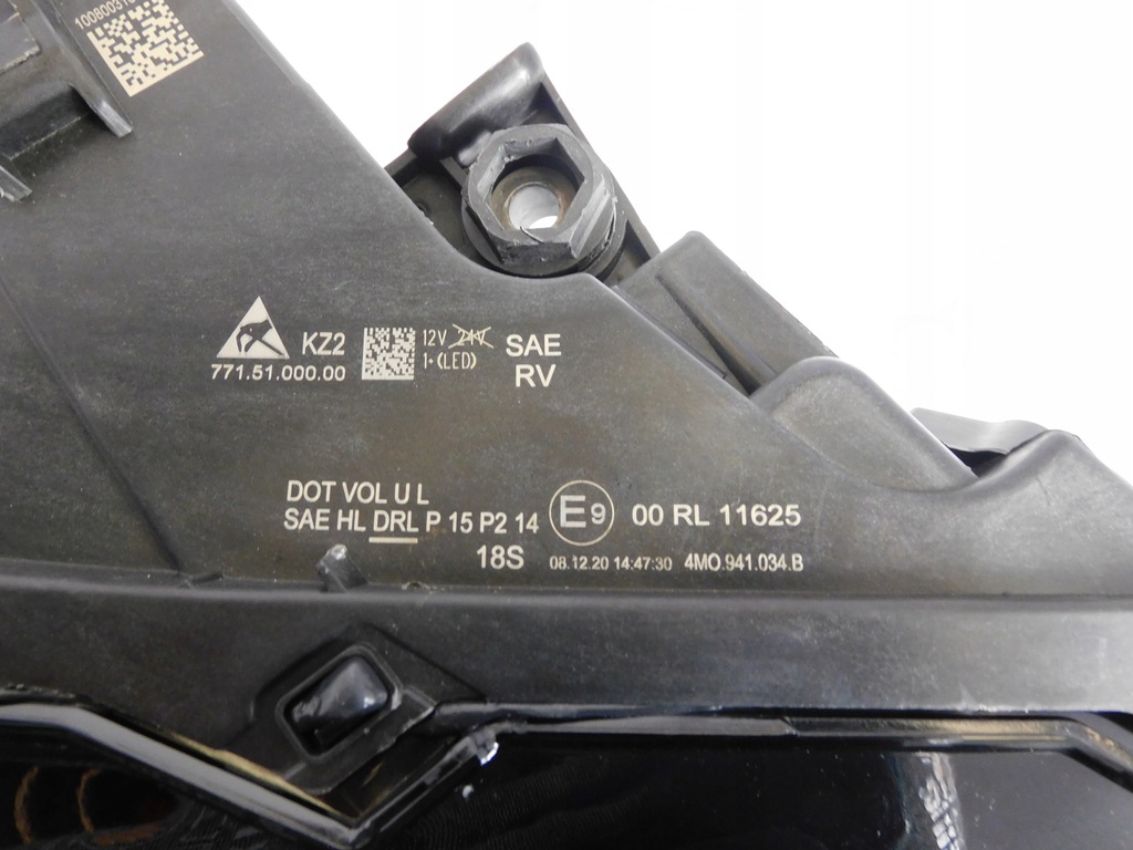 фото №15, Audi q7 4m лампа правая full led usa 4m0941034b cała