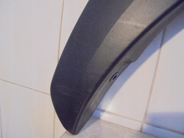 фото №7, Toyota hilux 2020r- накладка задняя правая крыла 61061-yp020