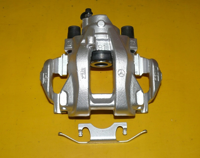 фото №1, Суппорт правый задняя mercedes cls i 1 w219 c219 300/22