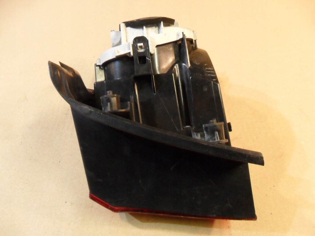 фото №12, Vw golf sportsvan 2014-2018 лампа левая задняя vii