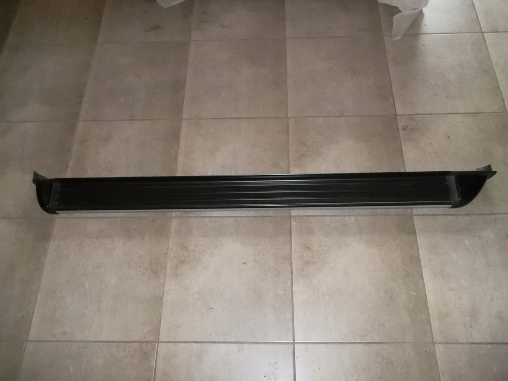 фото №1, Mercedes x klasa 470 w470 накладка na порог молдинг порог правая