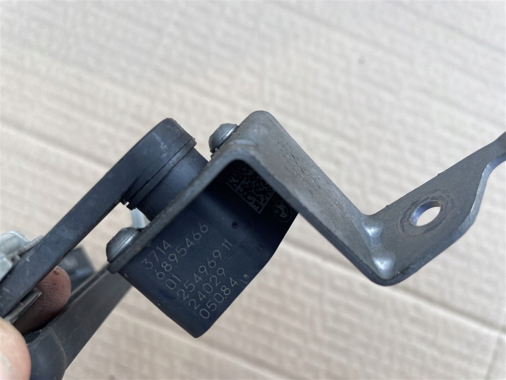 Датчик вирівнювання світла задній задній 6895466 bmw x1 u11 24r в Україні