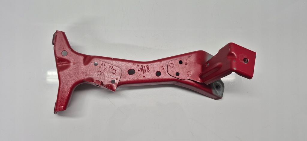 фото №1, Audi a3 8v кронштейн крыла правый