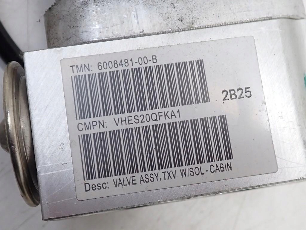 Пабтрубок  шланг трубка клапан расширительный кондиционера komple tesla model x l2s 18r в Украине