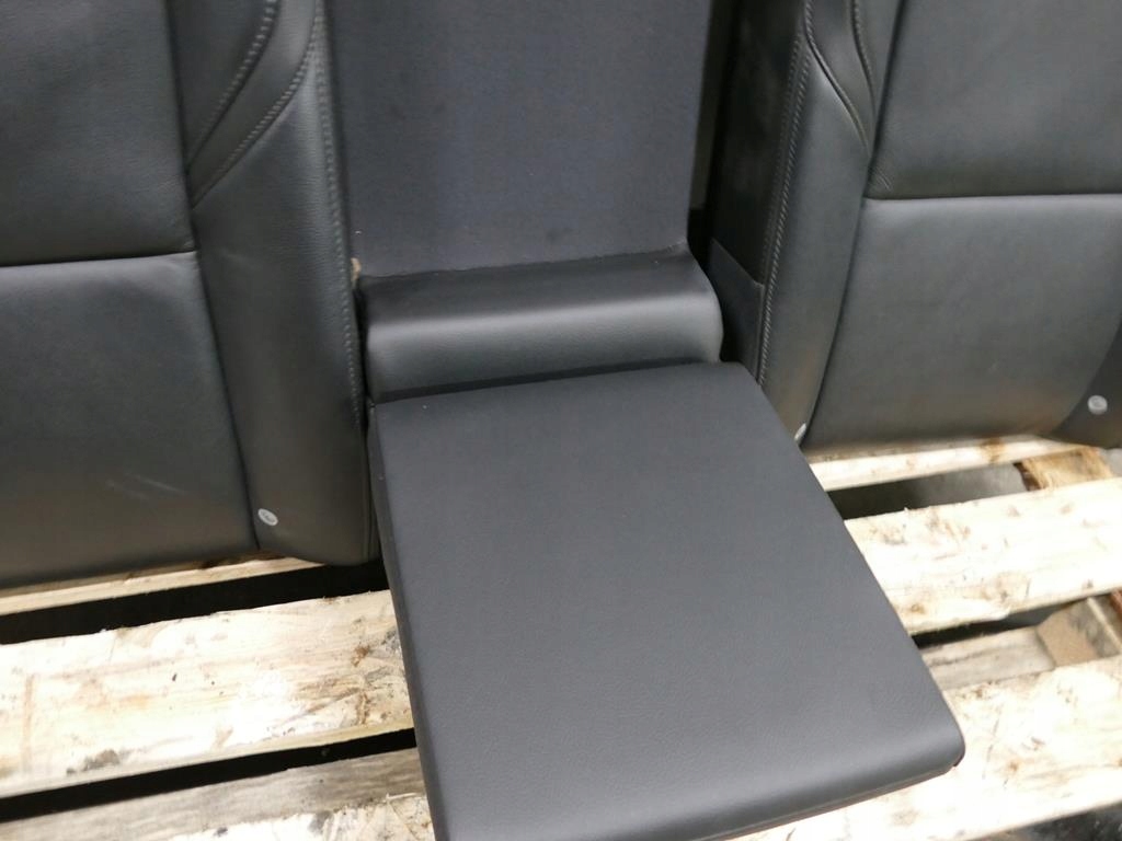 Volvo v40 ii спинка сидіння задній czarna шкіра Зі Шроту