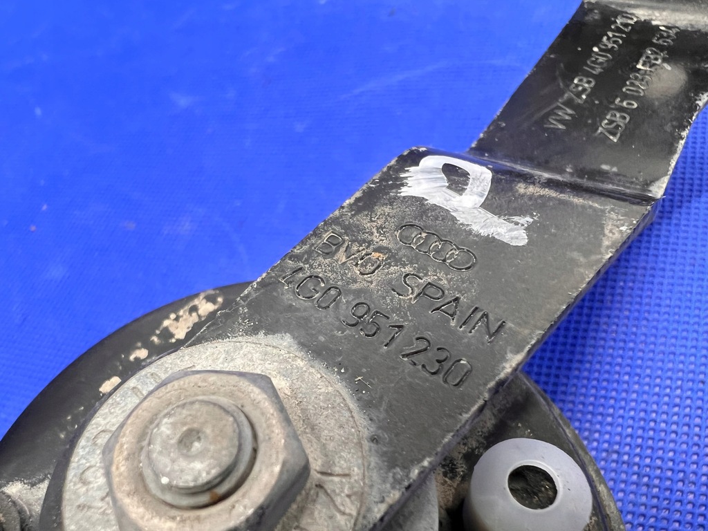 фото №6, Audi a6 a7 c7 4g клаксон low правый 4h0951221 4g0951230 4g0951210