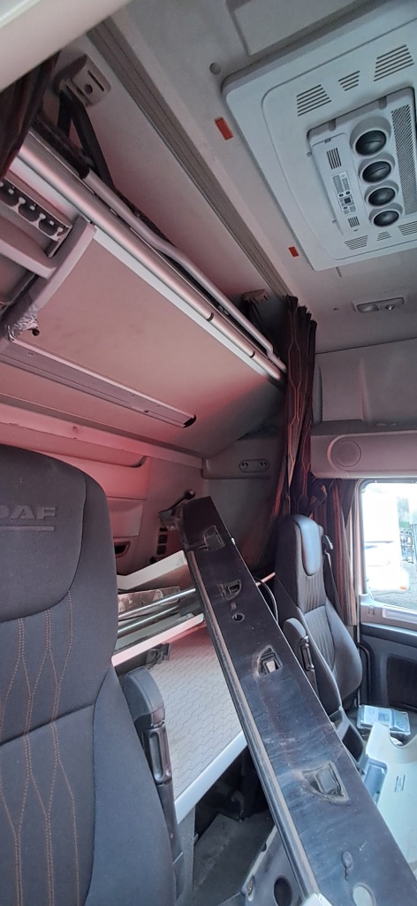 Купити Кабіна daf xf 2019 комплектна