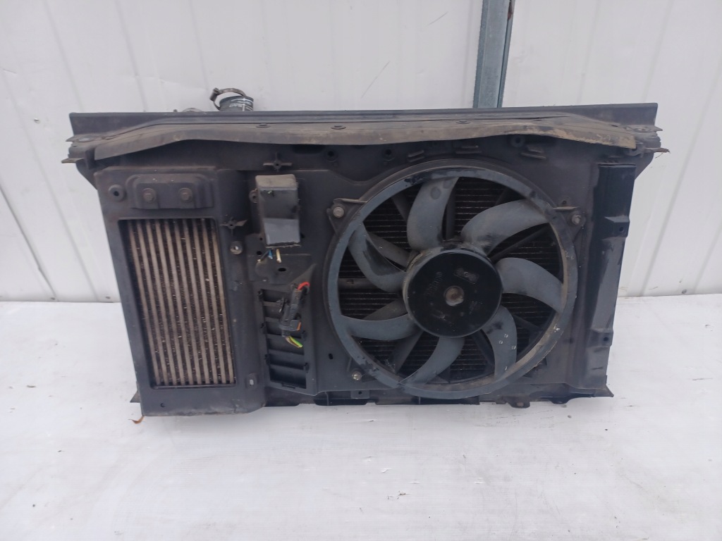 Peugeot 308 1.6d t7 рестайлинг  2012 ремень передний комплект радиатор 8747167 Оригинал