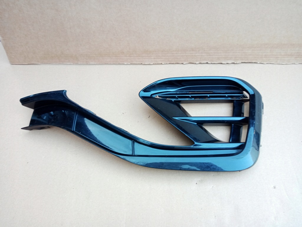 фото №1, Vw arteon lift r-line правая решётка бампера перед