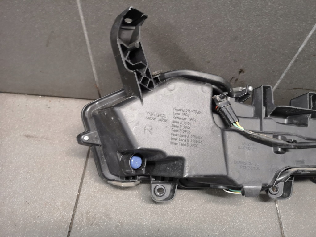 фото №8, Лампа led дневная правый перед lexus nx200t