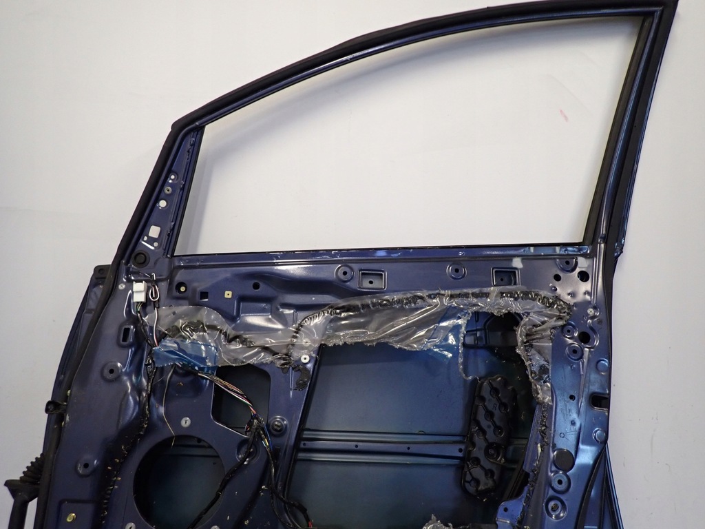 фото №9, Mitsubishi grandis 03-11 двері передні праве