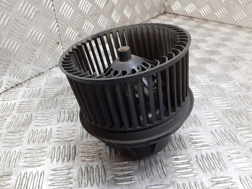 фото №1, Вентилятор обдув focus mk2 3m5h-18456-ec