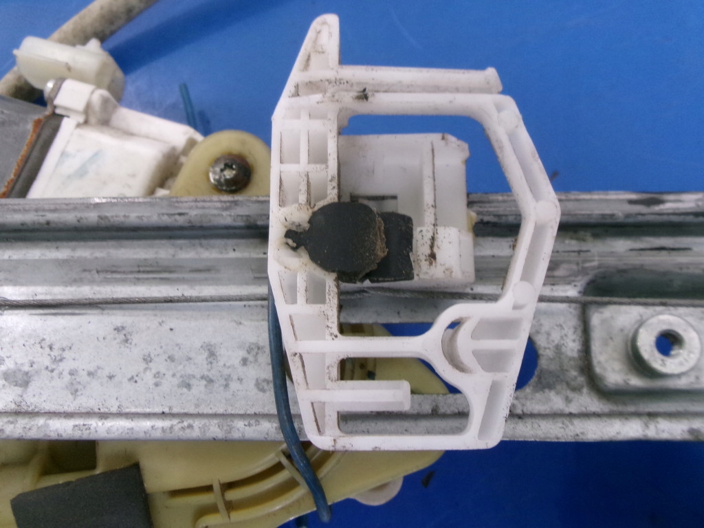 фото №5, Jeep compass i 5d подъемник стекло перед левый +моторчик