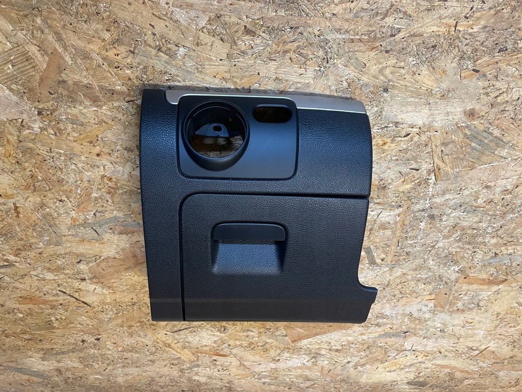 фото №1, Захист заглушка бардачок панелі vw scirocco 1k8