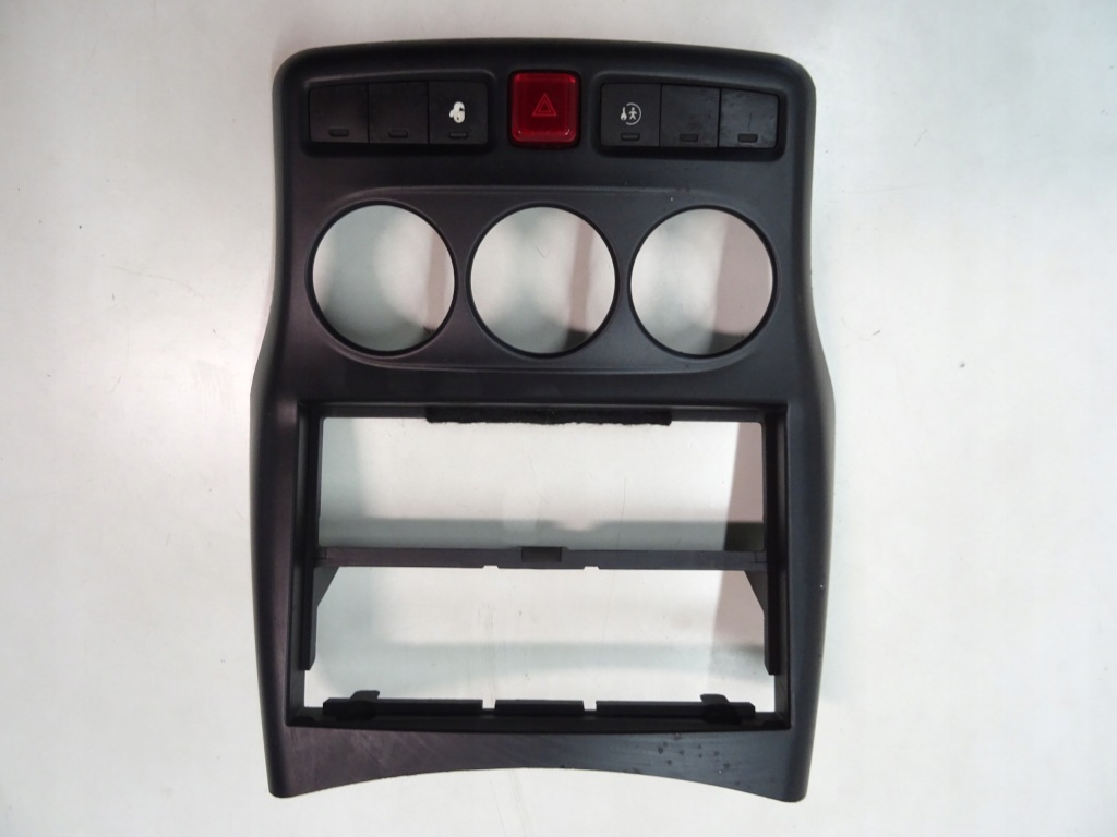 фото №2, Citroen c3 picasso корпус рамка защита панели радио