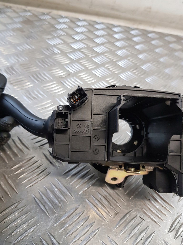 фото №11, Переключатель комбинированный 4f0953549a + лента 4e0953541a audi a6 c6 05r- eu