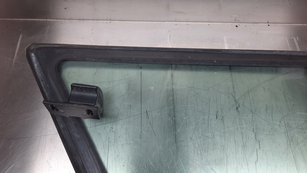 фото №4, Скло кузовна права відкидна audi a3 8l 3d 97r