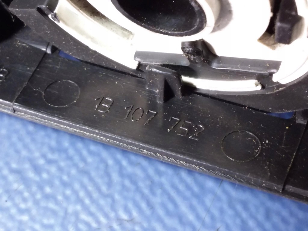 фото №5, Opel meriva a решётка обдув правая 13107752