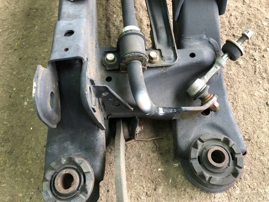 фото №8, Toyota auris ii 2.0 дизель подрамник подвеска задняя