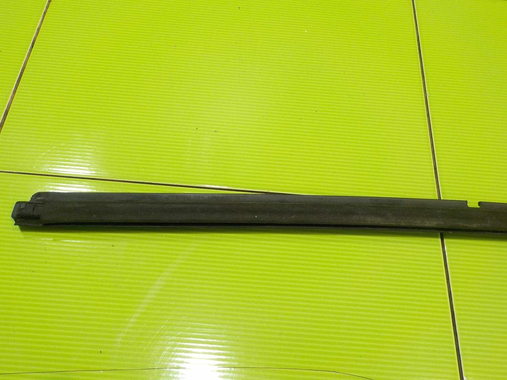 фото №5, Citroen c3 picasso 5d молдинг ущільнювач права задня