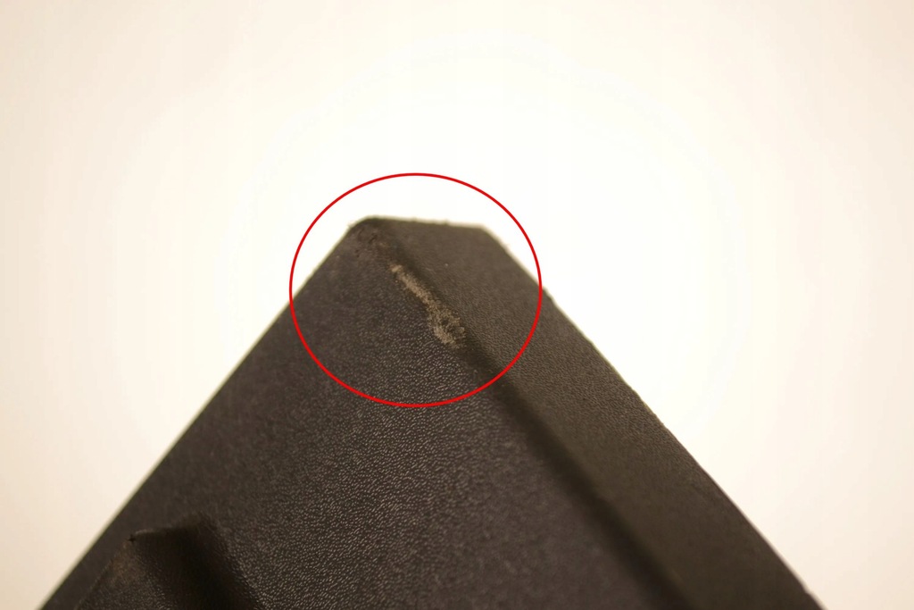 фото №10, Maserati levante 2019 права сторона поріг