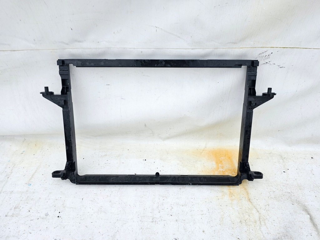 Pas передний усилитель корпус радиатор audi e-tron 4ke 18- 4ke121360g Киев