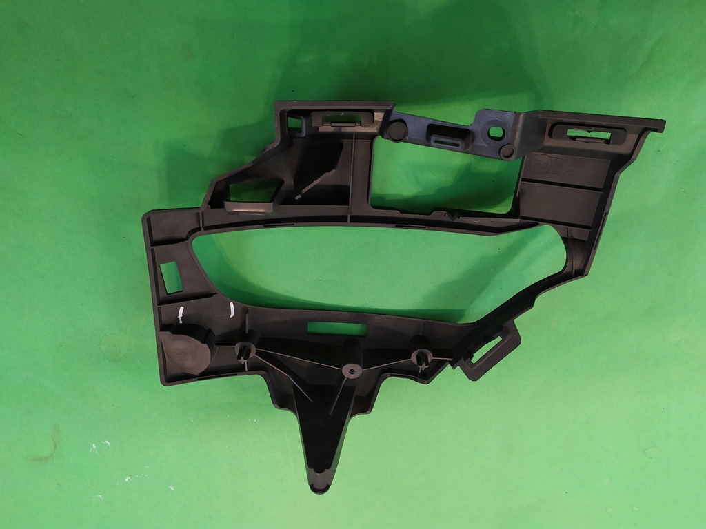 фото №4, Напрямна бампера правий задня renault captur ii