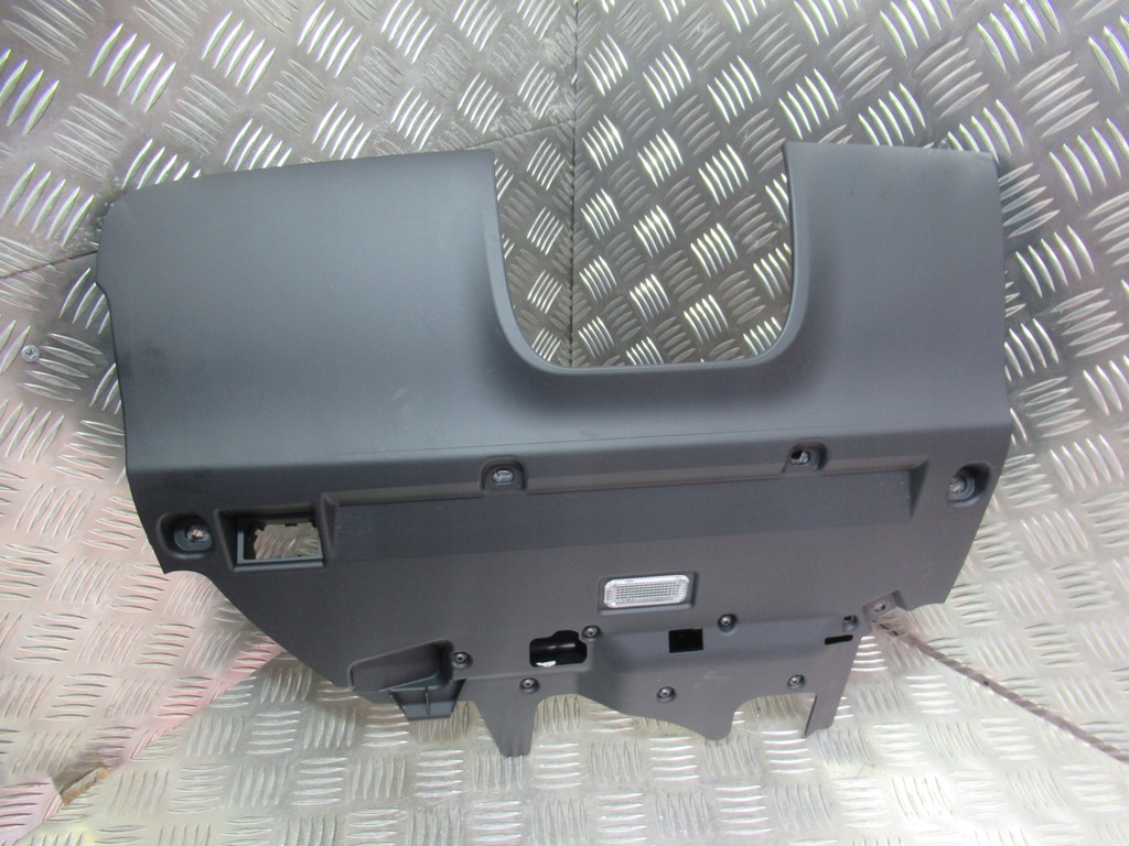 фото №2, Audi r8 420 06- корпус pod кермо 423857557